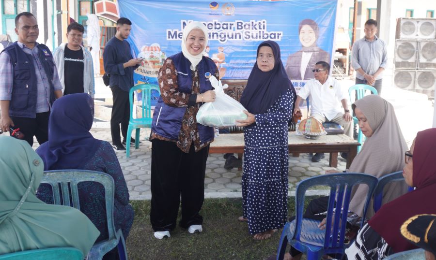 Ratih Singkarru Gelar Pasar Murah dan Cek Kesehatan Gratis di Polewali Mandar