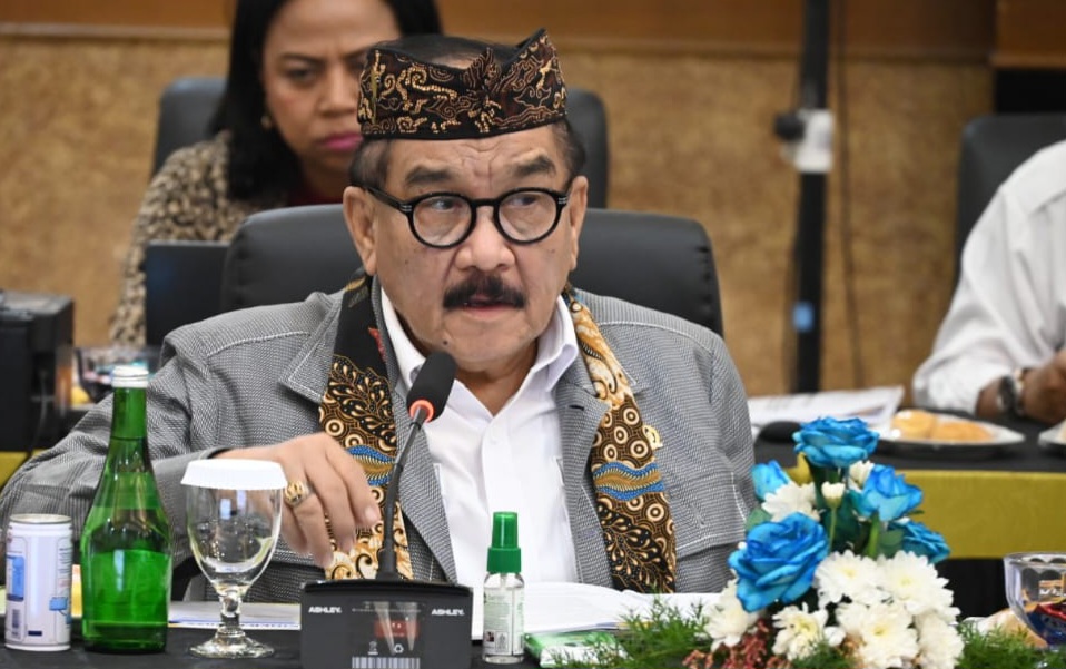 Shadiq Pasadigoe Dorong Anak Muda Sumbar Kuasai Bahasa Asing