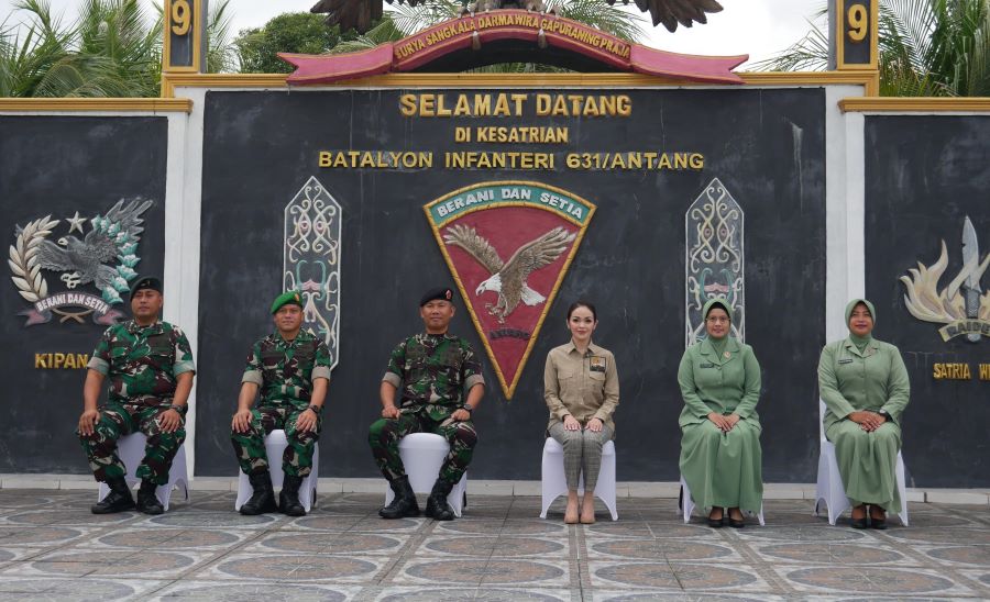 Andina Serahkan Bantuan Bus Operasional kepada Yonif 631 Palangka Raya