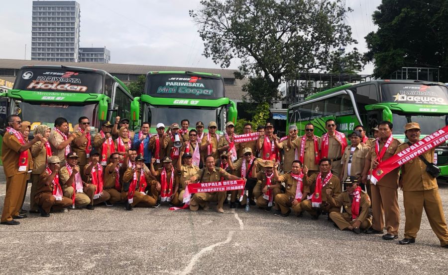 Fasilitasi APDESI Jember, Haji Charles Dukung Revisi UU Desa