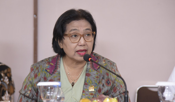 Irma Suryani Tegaskan Komisi IX belum Setujui Kenaikan Tarif BPJS Kesehatan