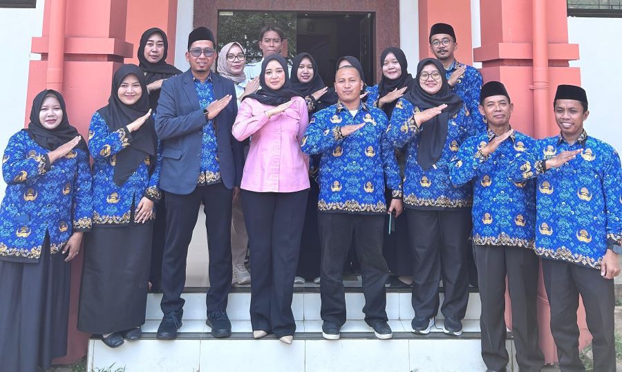 Dini Rahmania Tinjau Proses Belajar Mengajar Sekolah Rakyat di Probolinggo