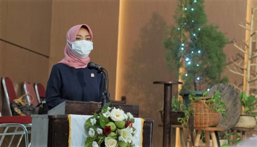 Eva Pantau Ibadat Natal di GKI Kartosuro
