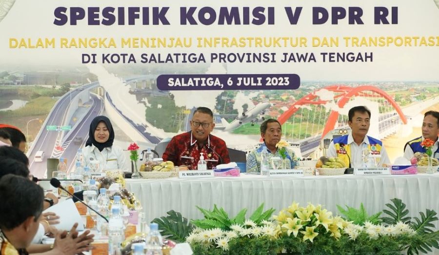 Fadholi Dorong Realisasi Pembangunan Exit Toll Pattimura