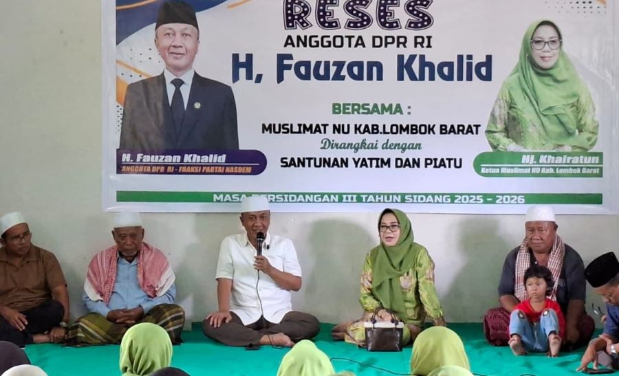 Fauzan Khalid Beri Santunan Anak Yatim dan Lansia di Lombok Barat