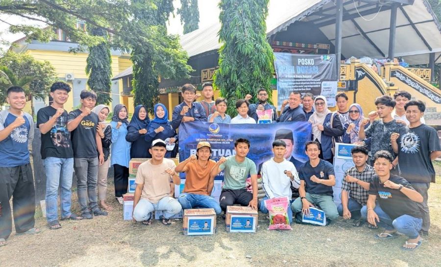 Irsan Sosiawan Salurkan Sembako ke Dapur Umum Mahasiswa Korban Bencana