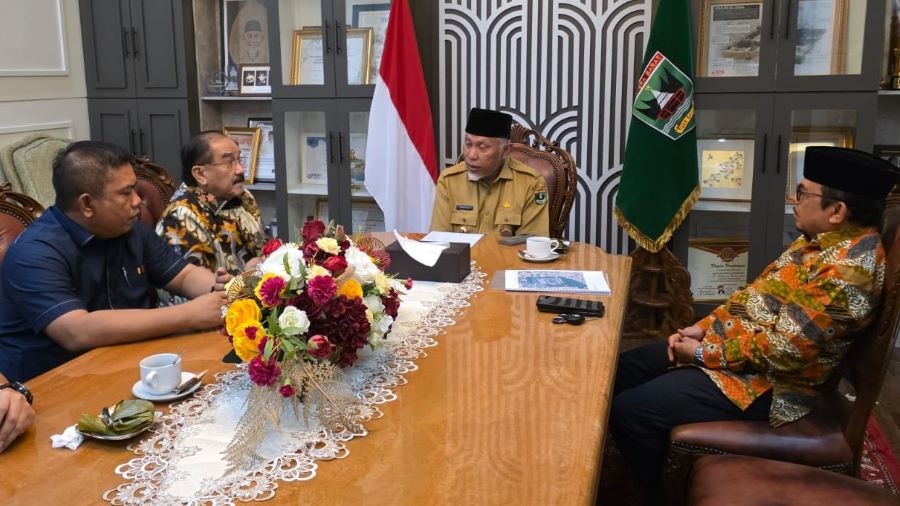 Shadiq Temui Gubernur Sumbar Bahas PPPK hingga Pemulihan Pascabencana