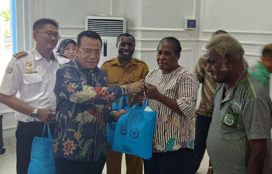 Sulaeman Hamzah Gelar Bakti Nelayan di Papua Selatan